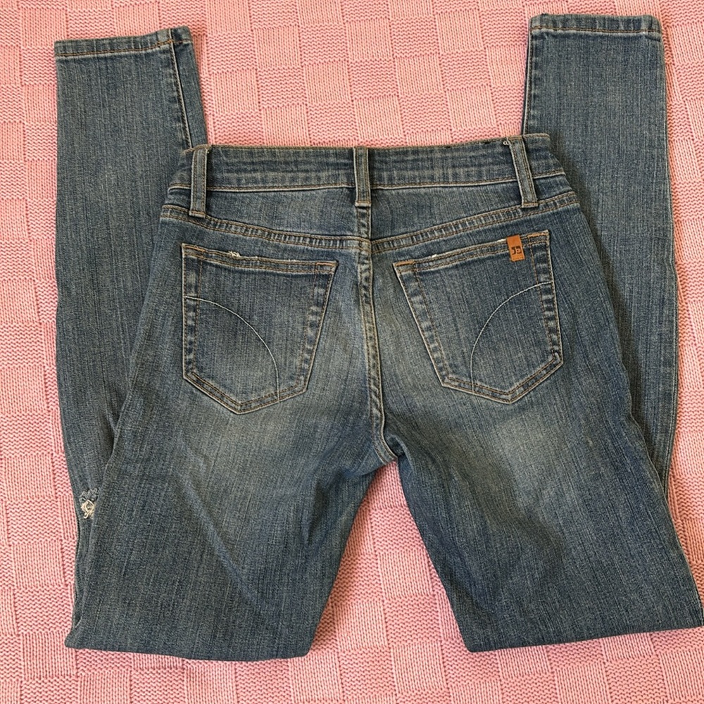 Joe’s Mid Rise Skinny - Picture 3 of 3